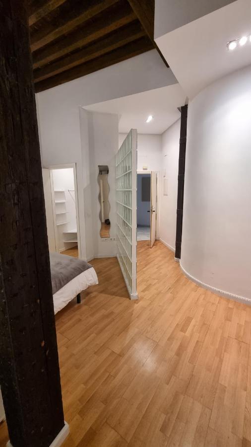 Puerta De Alhambra Apartment Malaga Bagian luar foto