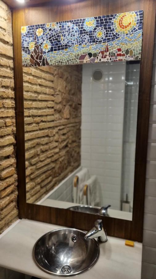 Puerta De Alhambra Apartment Malaga Bagian luar foto